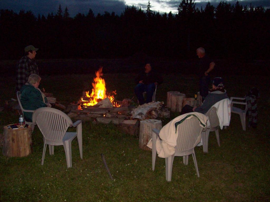 Bell Mountain Motel Mcbride Extérieur photo