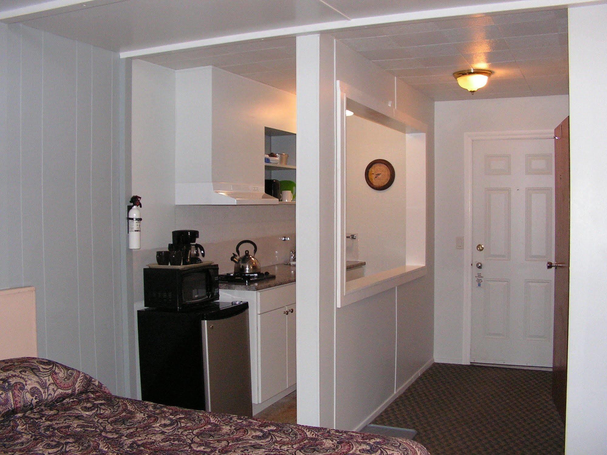 Bell Mountain Motel Mcbride Extérieur photo