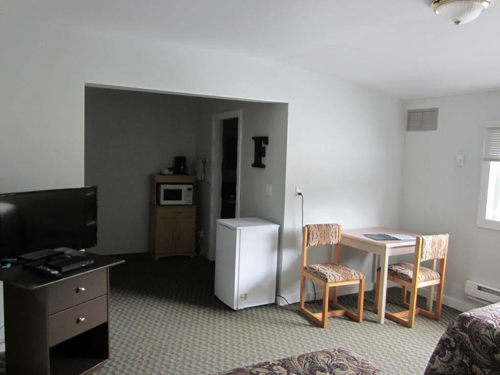 Bell Mountain Motel Mcbride Extérieur photo