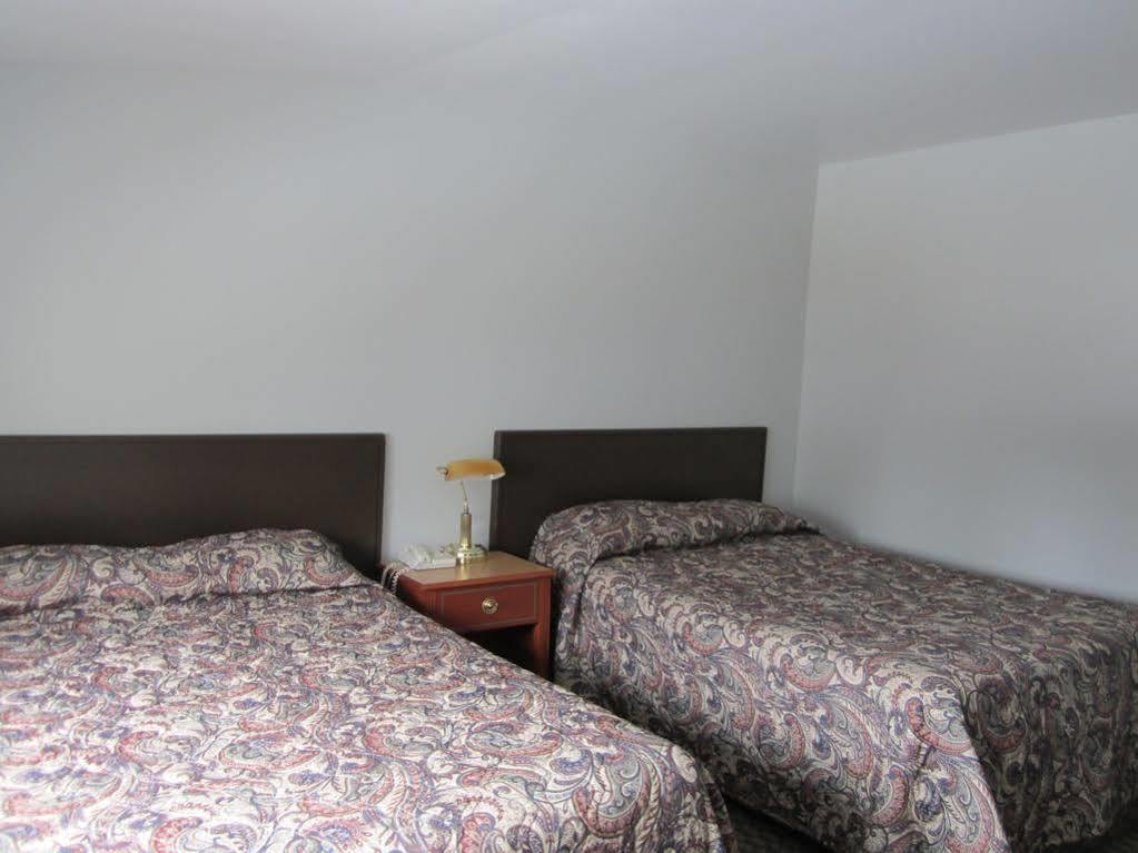 Bell Mountain Motel Mcbride Extérieur photo